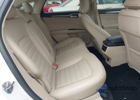 2016 Ford Fusion Se z USA, uszkodzony, nr VIN 3FA6P0HD9GR101020